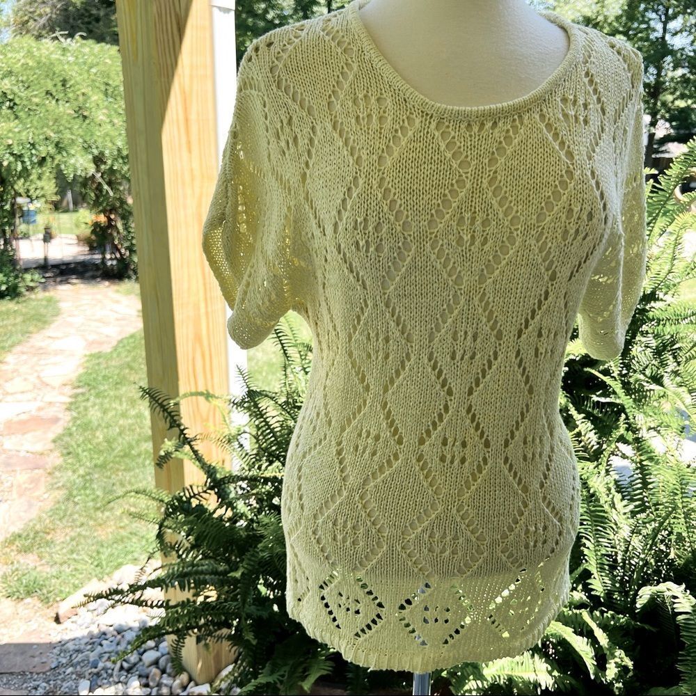 Leo & Nicole Soft yellow/Lime Loose Knit Sweater size Medium
